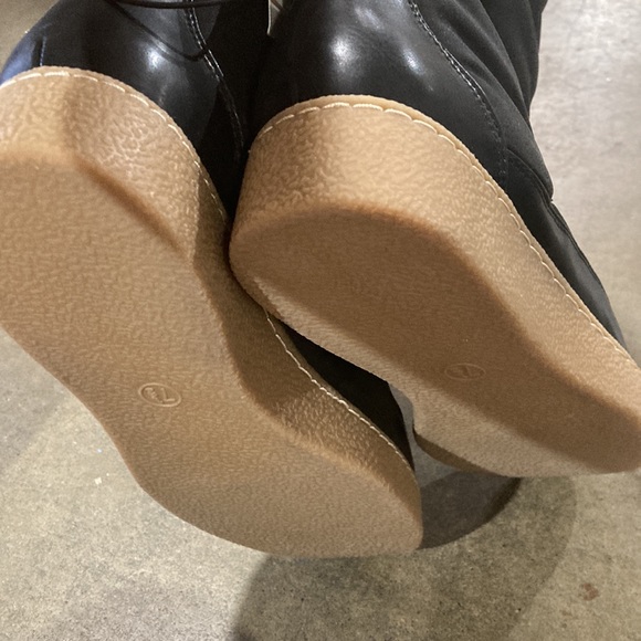 Women's Bertie Winter Boots - A New Day Black - Picture 4 of 4